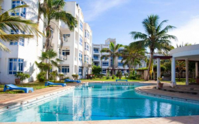 Exquisite & Luxurious 3 Bedroom in Nyali, with swimming pool with view to the pool, fast internet, garden, and with a perfect sea view.